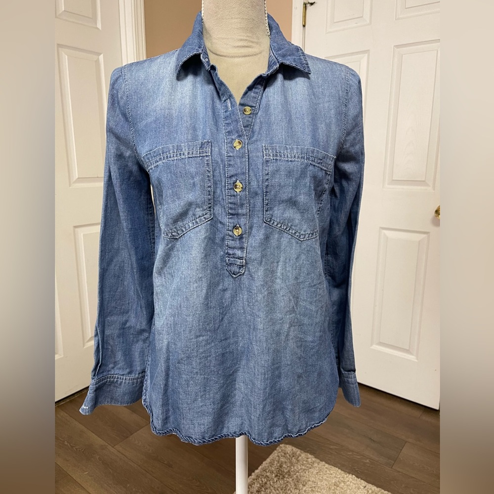 ❤️Jessica Simpson pull over denim shirt size S